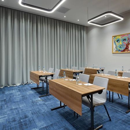 Courtyard By Marriott Bucharest Floreasca Exterior foto