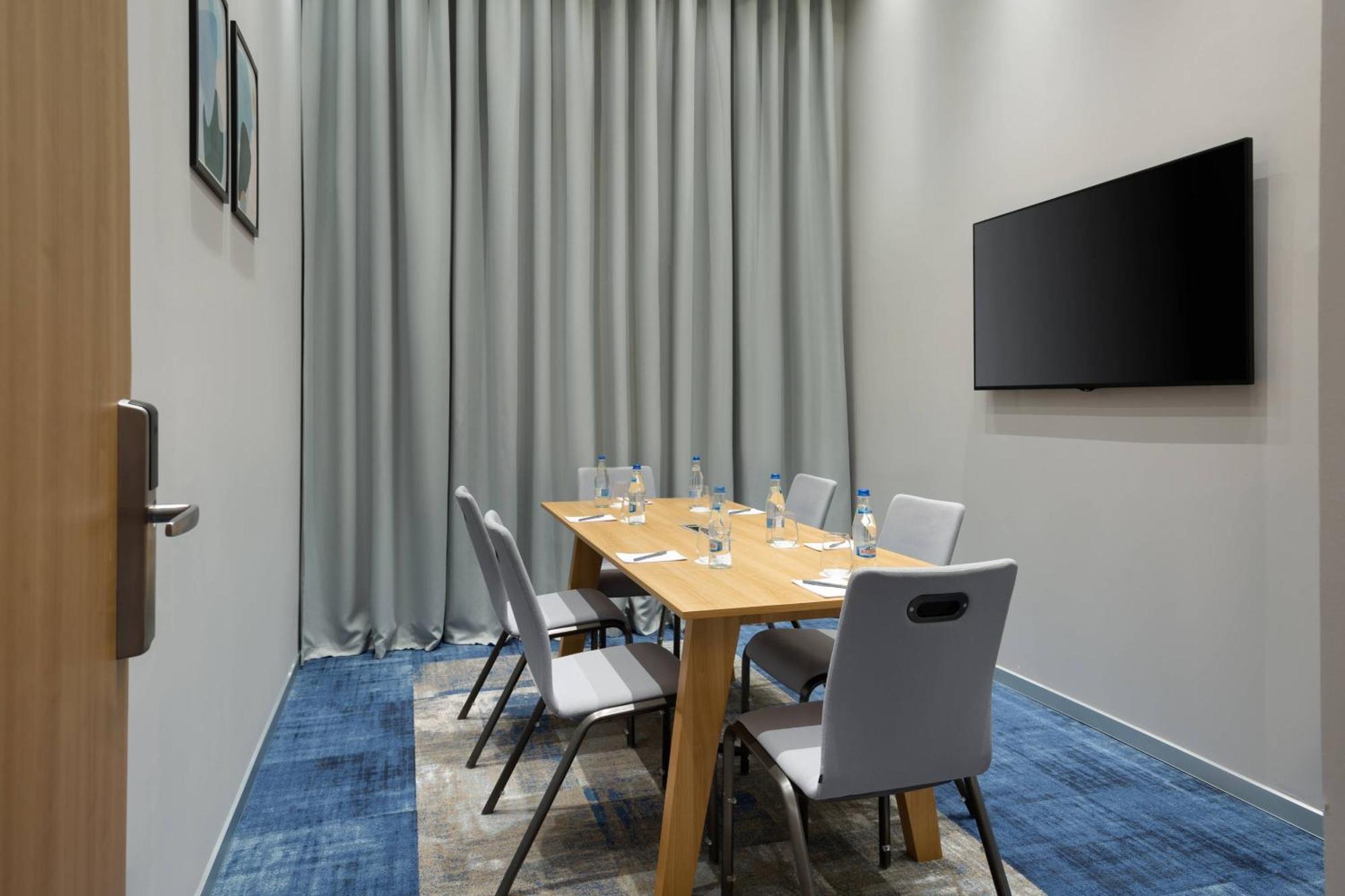 Courtyard By Marriott Bucharest Floreasca Exterior foto