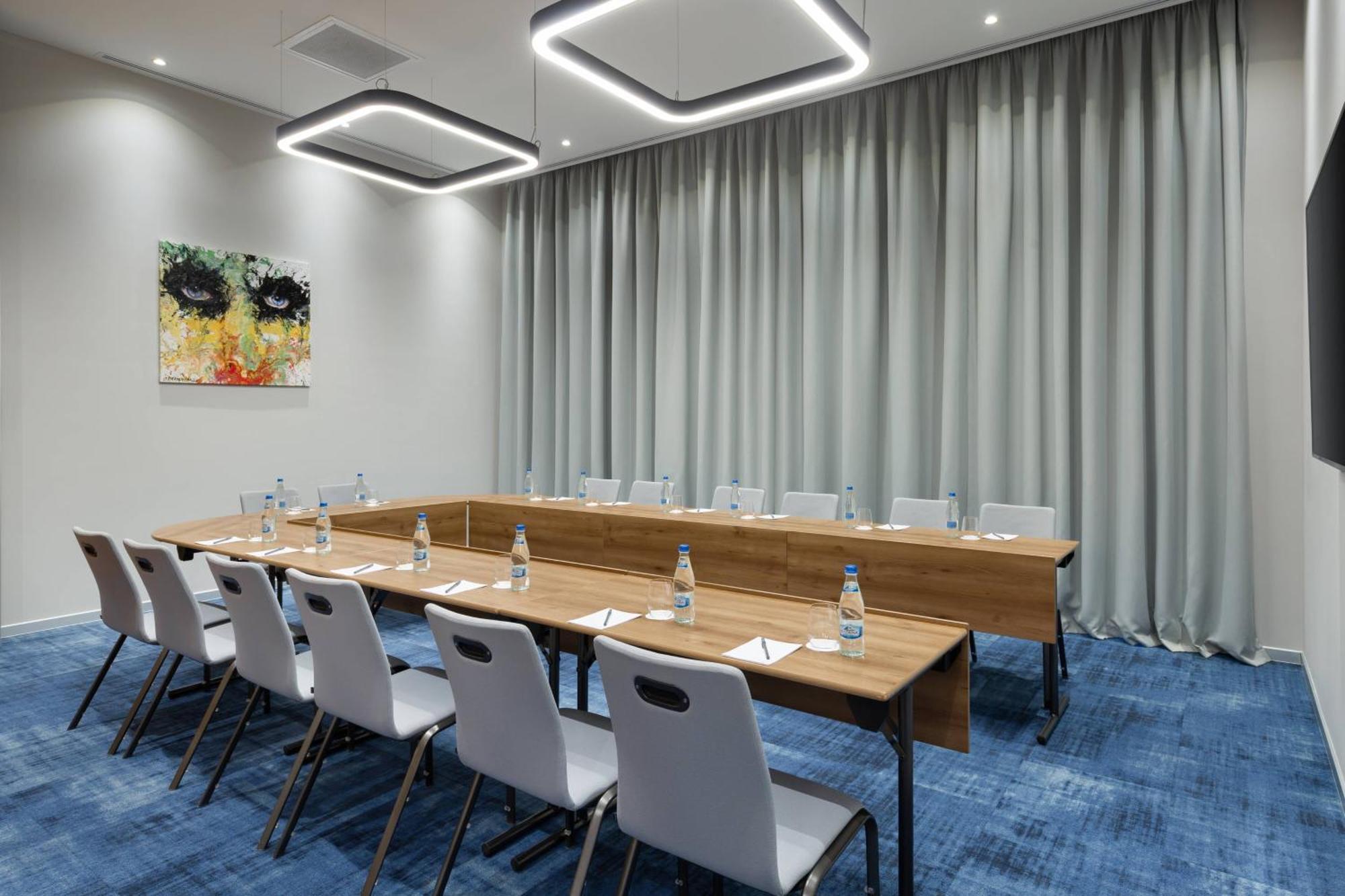 Courtyard By Marriott Bucharest Floreasca Exterior foto